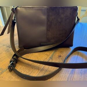 Rae Dunn brown double top zip crossbody. NEW WITHOUT TAGS